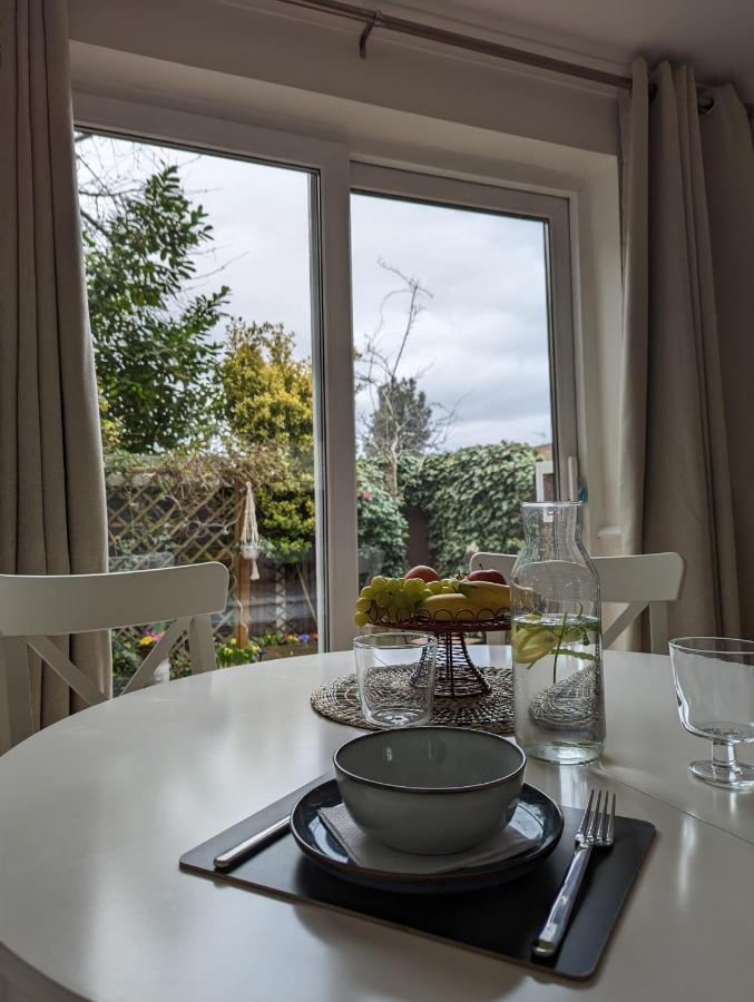 Cosy House With A Garden Vila Londres Exterior foto